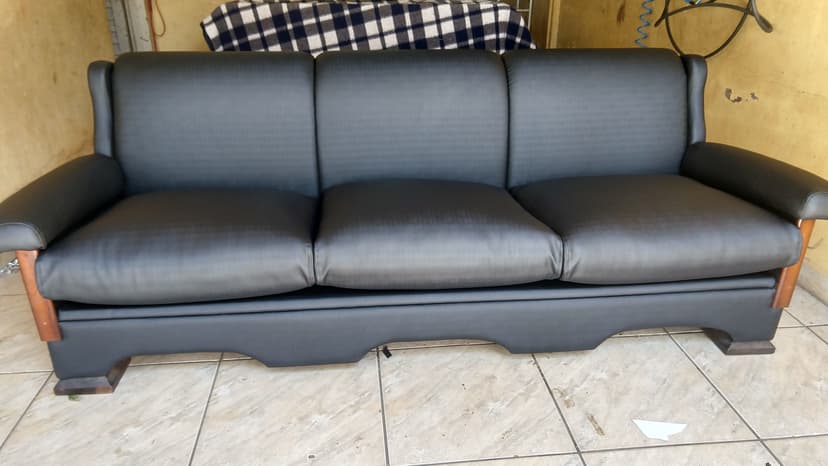 Sofa #6 - Reforma de sofas em Patos de Minas - Estofaria Piaba